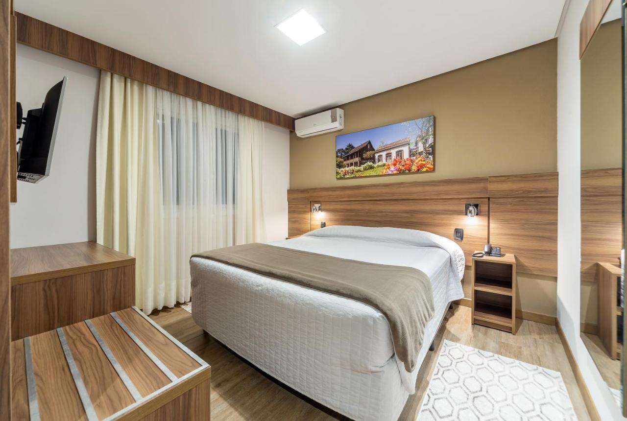 Hotel Fioreze Centro 格拉玛多 外观 照片