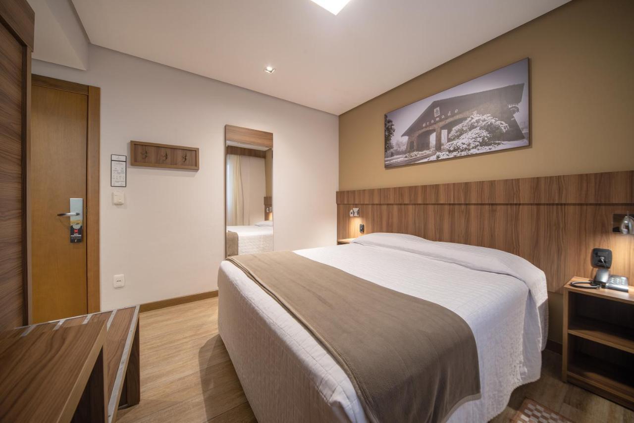 Hotel Fioreze Centro 格拉玛多 外观 照片