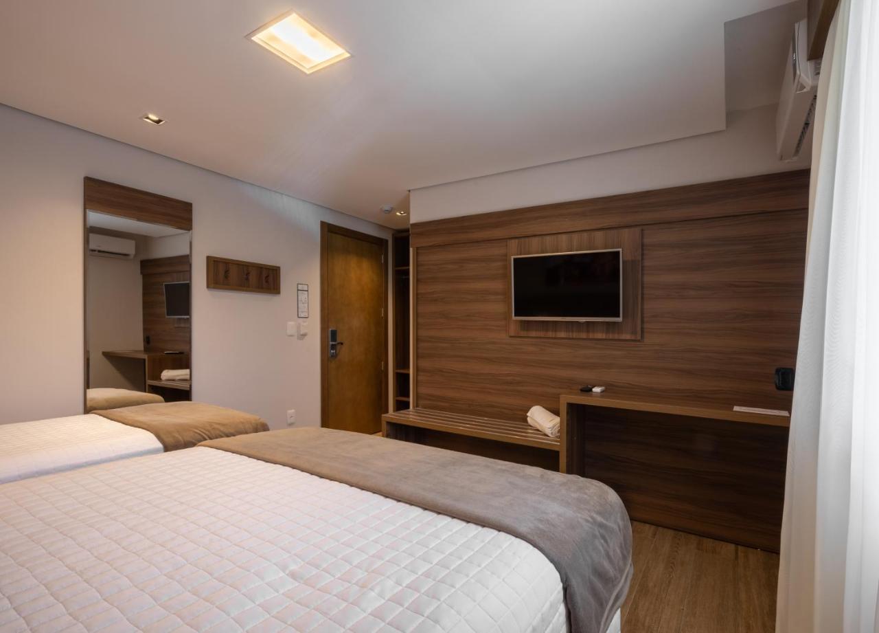 Hotel Fioreze Centro 格拉玛多 外观 照片