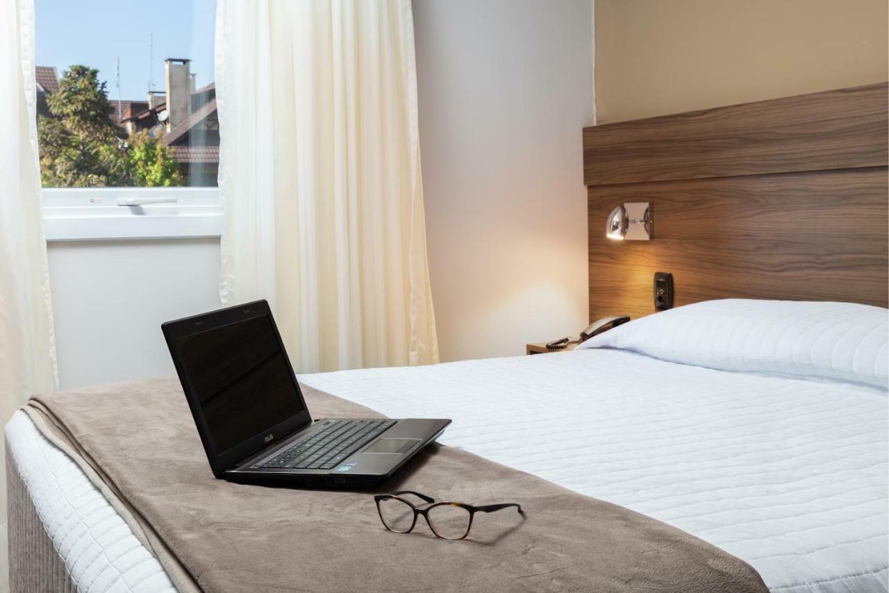 Hotel Fioreze Centro 格拉玛多 外观 照片